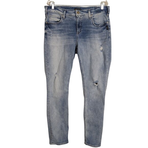 Silver Distressed Light Wash blue mid rise Elyse Straight Women's Jeans W34 L29 - Picture 2 of 16